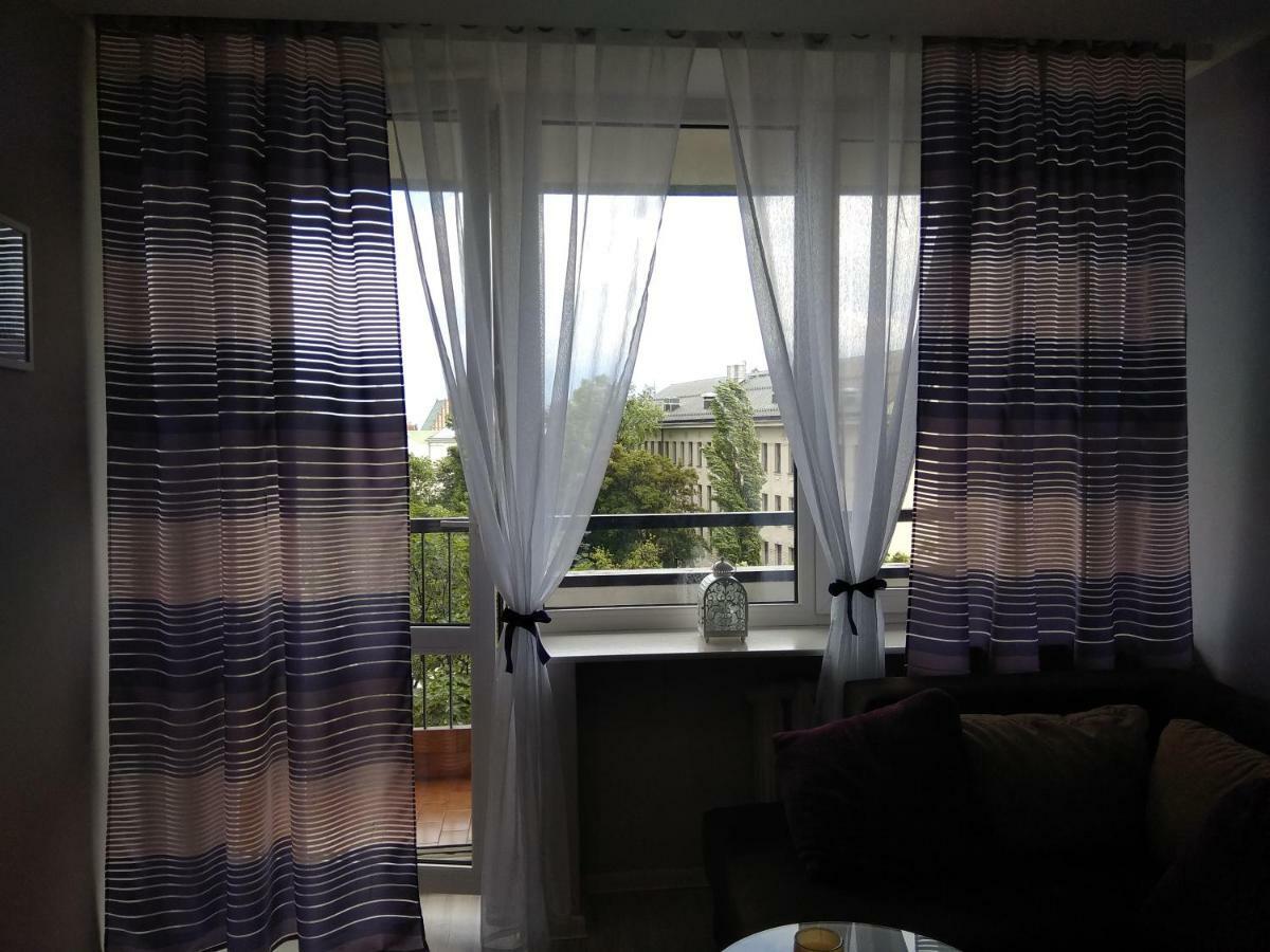 Apartment Plac Bankowy Varsó Kültér fotó